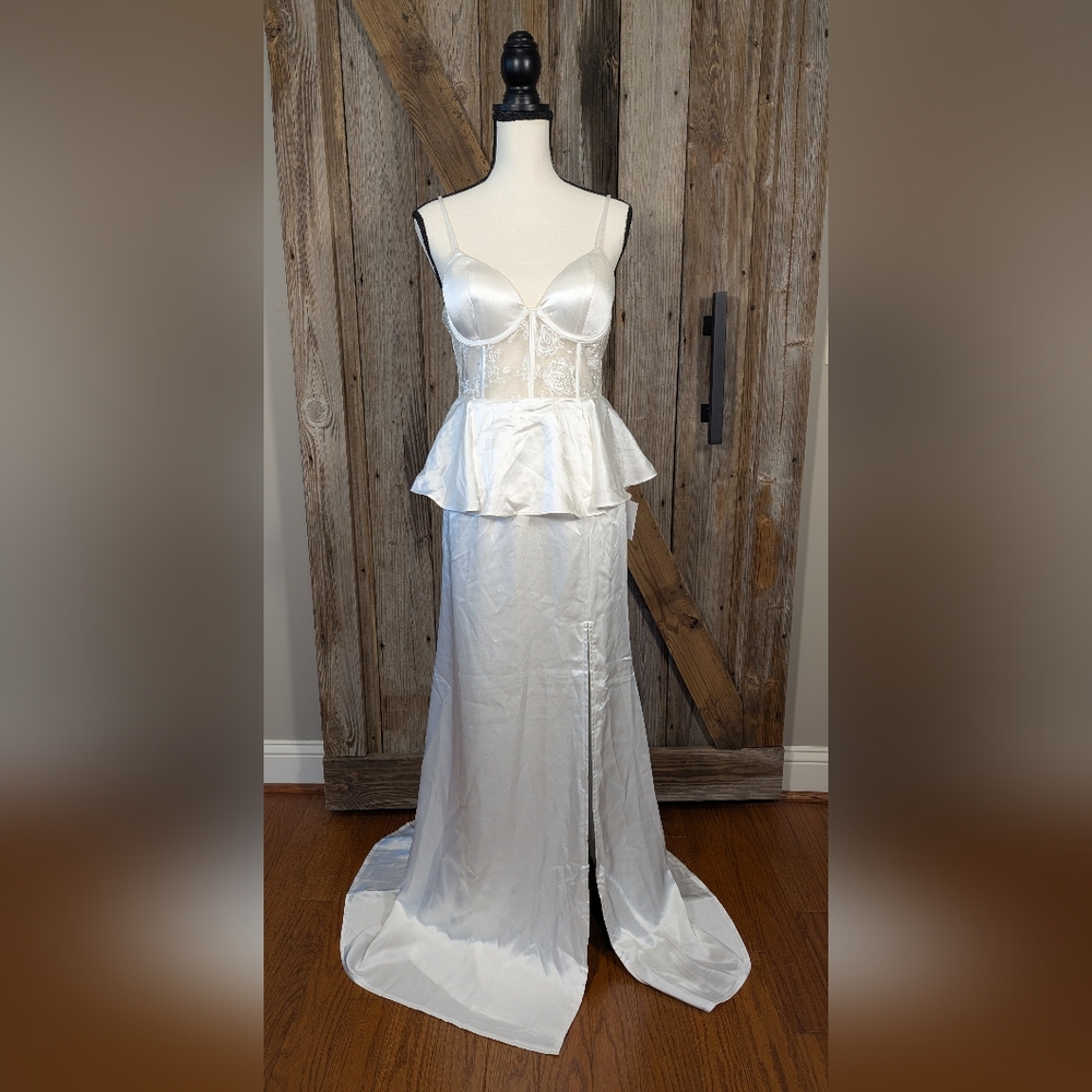 Lulu's Iconic Adoration Elegant White Lace Bodice Peplum Gown Side Slit